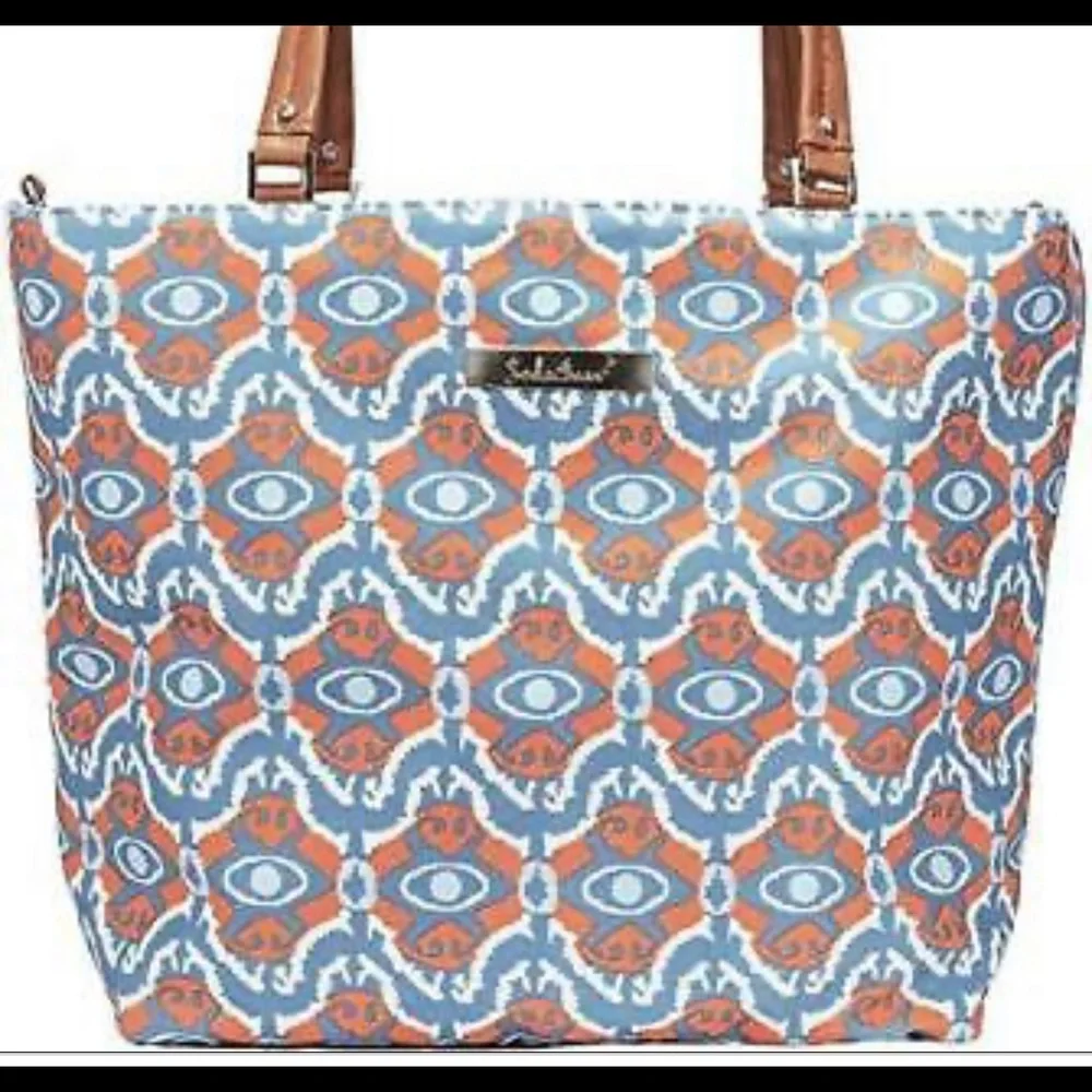 Stylish Diaper Bag for Fashionable Moms Tote